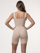 Body com  14 Barbatanas de Aço e shorts
